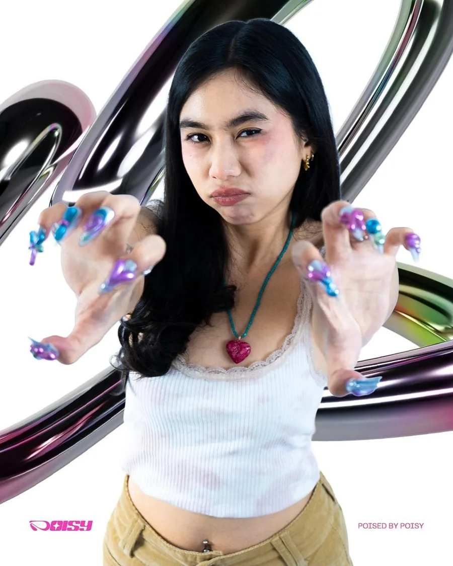 Sculpted gel extension dengan hiasan 3D, salon kuku Poisy Studio Bogor Tengah